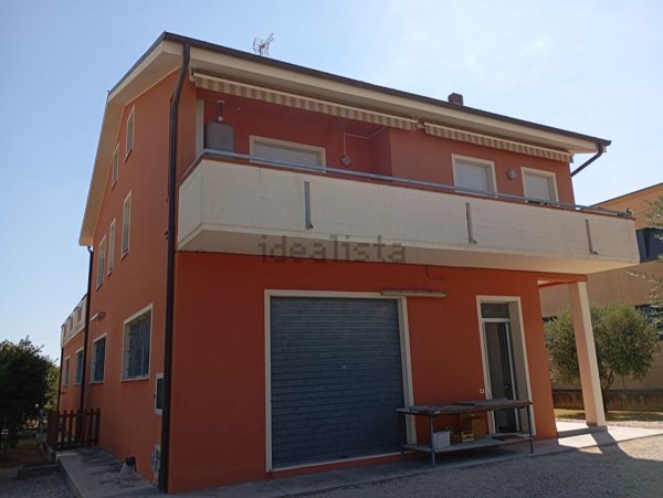 casa indipendente in vendita a Colli al Metauro in zona San Liberio