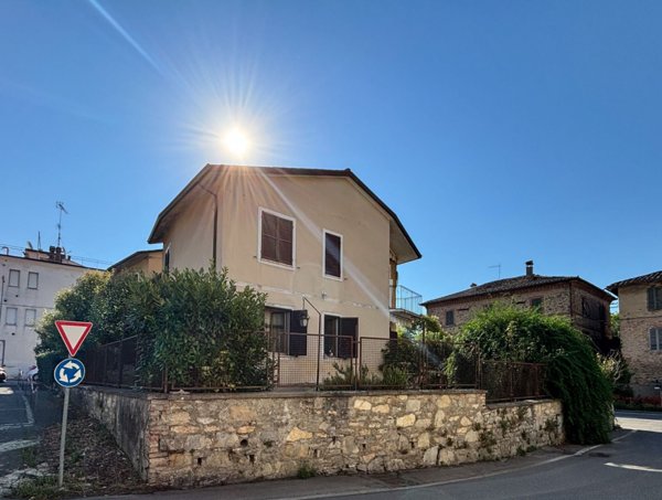 appartamento in vendita a Colli al Metauro in zona Tavernelle
