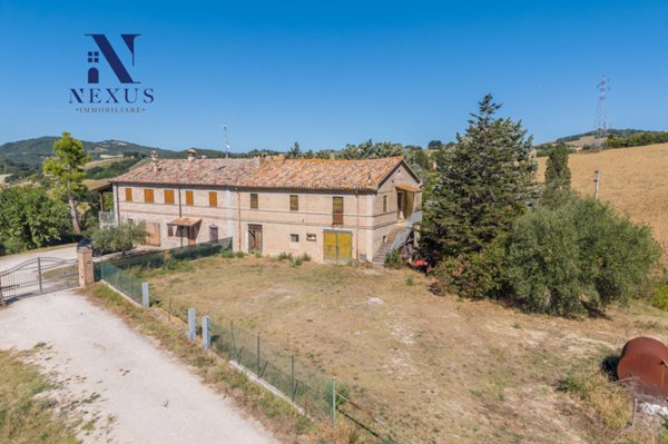casale in vendita a Colli al Metauro