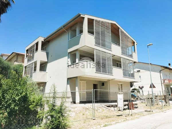 appartamento in vendita a Colli al Metauro in zona Calcinelli