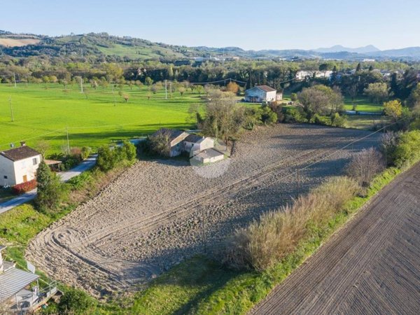 casa indipendente in vendita a Colli al Metauro in zona Borgaccio