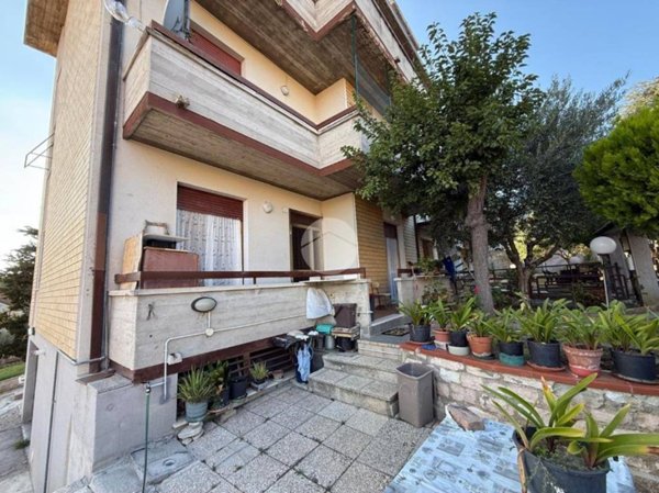 appartamento in vendita a Colli al Metauro in zona Calcinelli