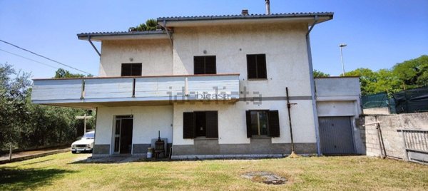 casa indipendente in vendita a Colli al Metauro