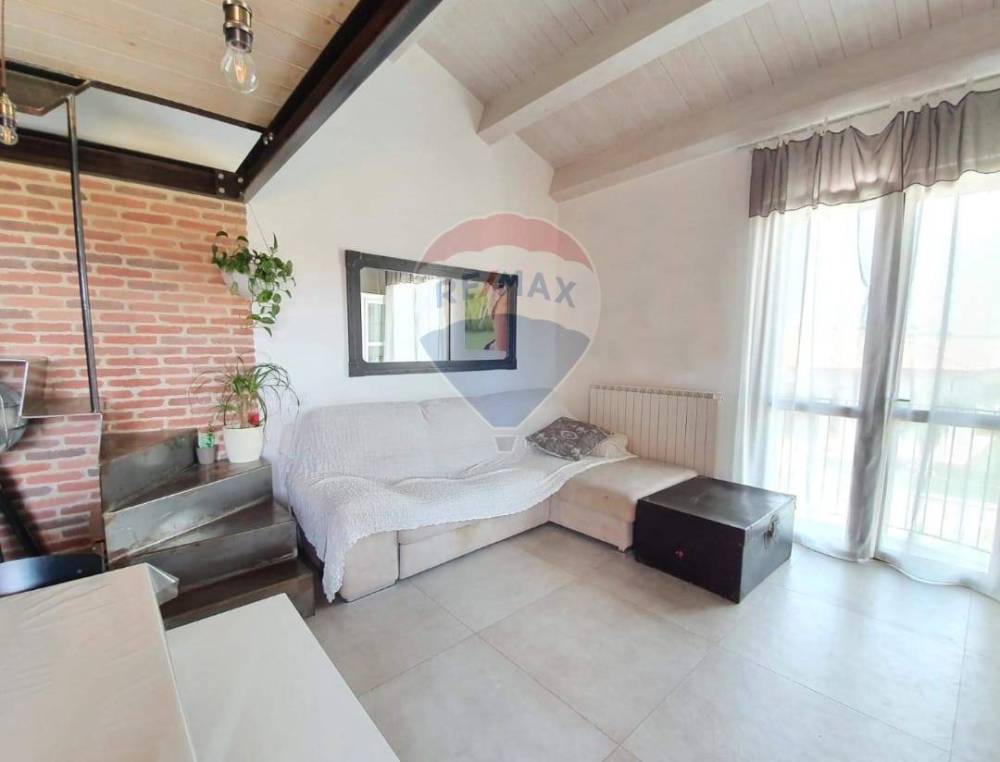 appartamento in vendita a Terre Roveresche in zona San Giorgio di Pesaro