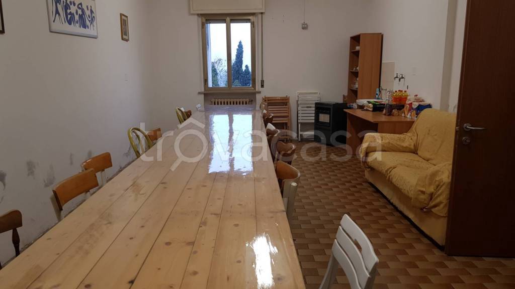 casa indipendente in vendita a Terre Roveresche in zona San Giorgio di Pesaro