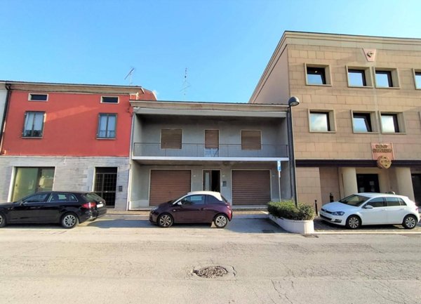 casa indipendente in vendita a Terre Roveresche in zona Orciano di Pesaro