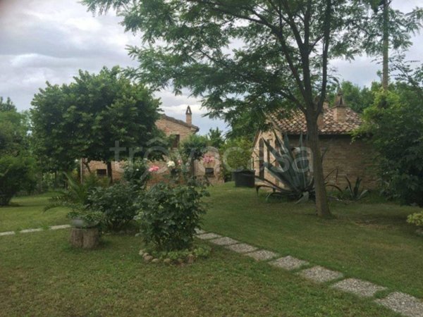 casa indipendente in vendita a Terre Roveresche