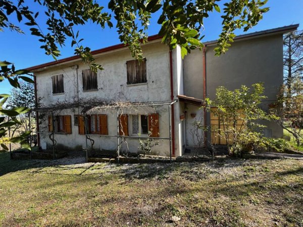 casa indipendente in vendita a Terre Roveresche