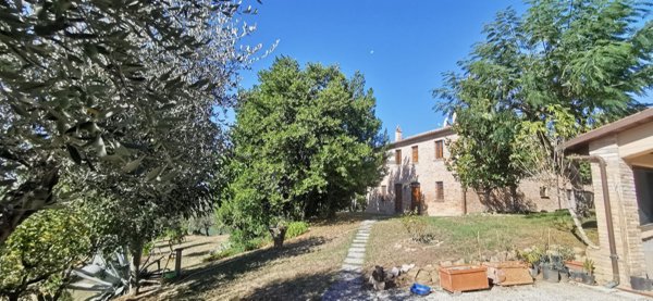 casa indipendente in vendita a Terre Roveresche