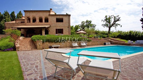 casa indipendente in vendita a Terre Roveresche