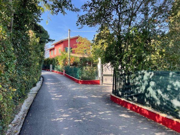 casa indipendente in vendita a Terre Roveresche in zona Piagge