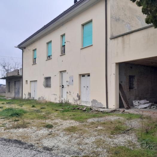 casa indipendente in vendita a Terre Roveresche in zona Orciano di Pesaro
