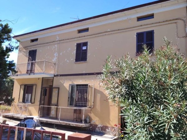 casa indipendente in vendita a Terre Roveresche in zona Orciano di Pesaro
