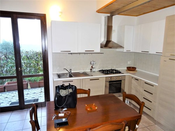 casa indipendente in vendita a Terre Roveresche in zona San Giorgio di Pesaro