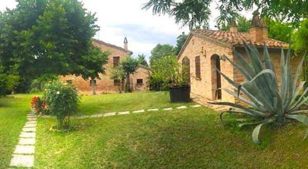 casa indipendente in vendita a Terre Roveresche