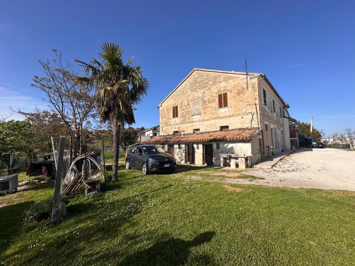 casa indipendente in vendita a Terre Roveresche in zona Orciano di Pesaro