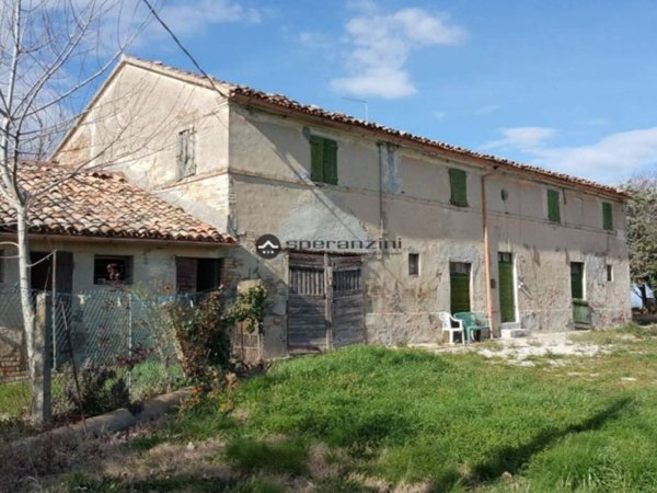 casa indipendente in vendita a Terre Roveresche in zona Piagge