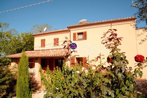 casa indipendente in vendita a Terre Roveresche in zona Barchi