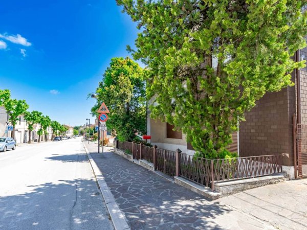 casa indipendente in vendita a Terre Roveresche in zona Orciano di Pesaro