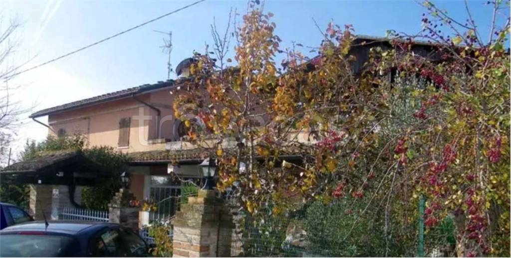 casa indipendente in vendita a Terre Roveresche in zona San Giorgio di Pesaro