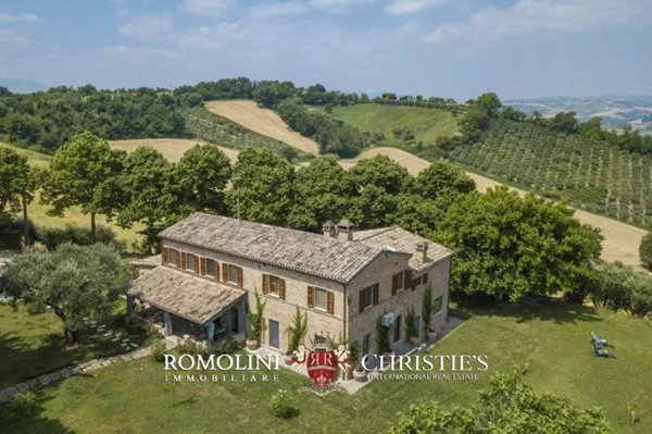 casa indipendente in vendita a Terre Roveresche