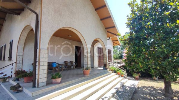 casa indipendente in vendita a Terre Roveresche