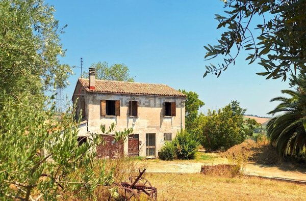 casa indipendente in vendita a Terre Roveresche