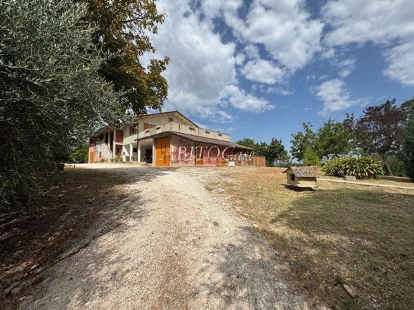 casa indipendente in vendita a Terre Roveresche