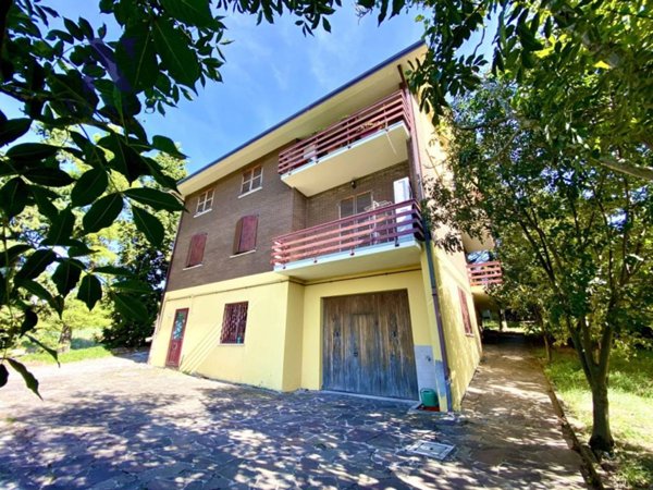 casa indipendente in vendita a Terre Roveresche in zona Orciano di Pesaro