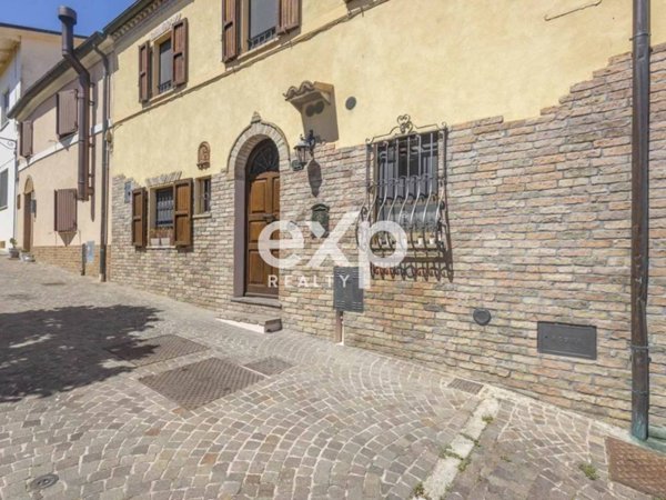 casa indipendente in vendita a Terre Roveresche in zona Piagge