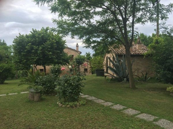 appartamento in vendita a Terre Roveresche