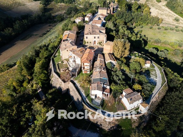 appartamento in vendita a Terre Roveresche in zona Montebello