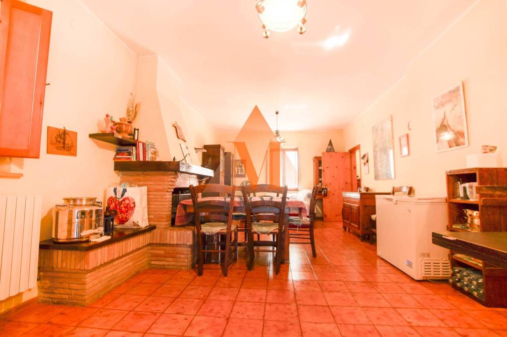 appartamento in vendita a Terre Roveresche in zona Piagge