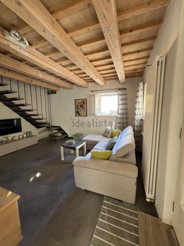 appartamento in vendita a Terre Roveresche in zona Barchi