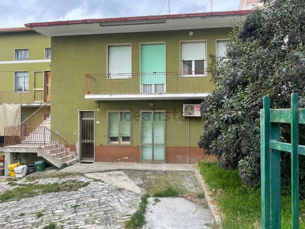 casa indipendente in vendita a Terre Roveresche