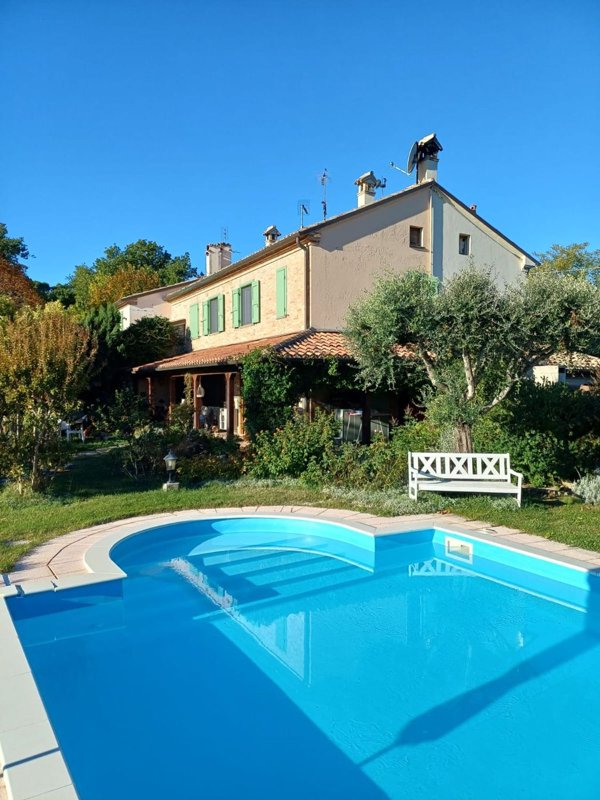 casa indipendente in vendita a Terre Roveresche