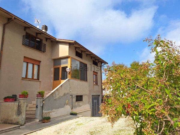 casa indipendente in vendita a Terre Roveresche