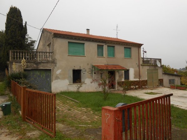 casa indipendente in vendita a Terre Roveresche in zona Orciano di Pesaro