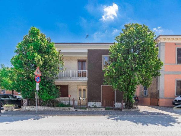 casa indipendente in vendita a Terre Roveresche in zona Orciano di Pesaro