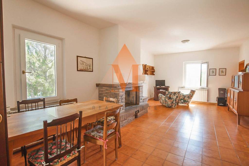 appartamento in vendita a Terre Roveresche in zona Piagge