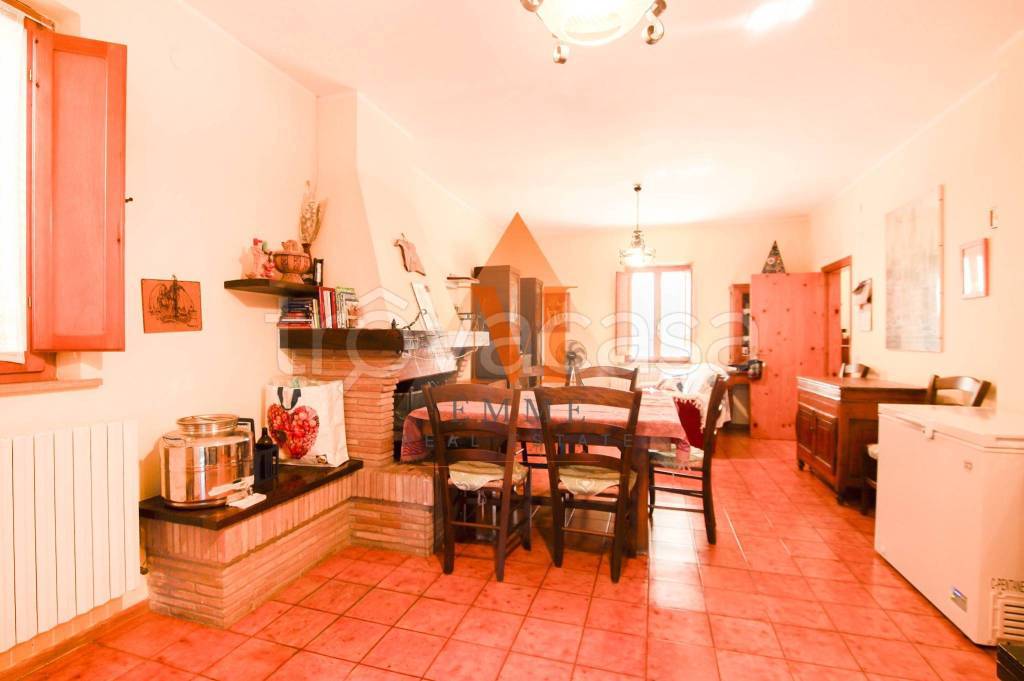 appartamento in vendita a Terre Roveresche in zona Piagge