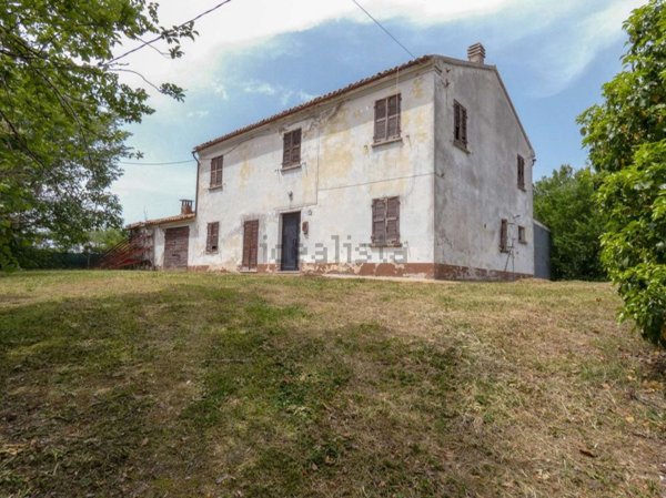 casale in vendita a Terre Roveresche in zona Piagge