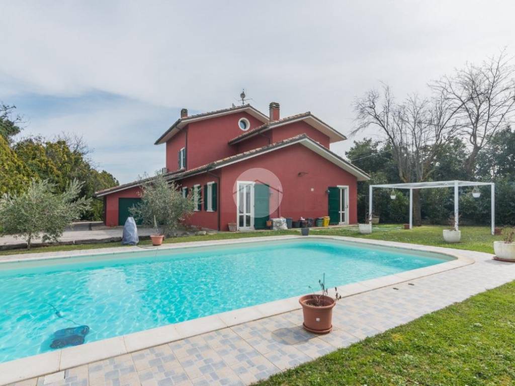 casa indipendente in vendita a Terre Roveresche in zona Piagge