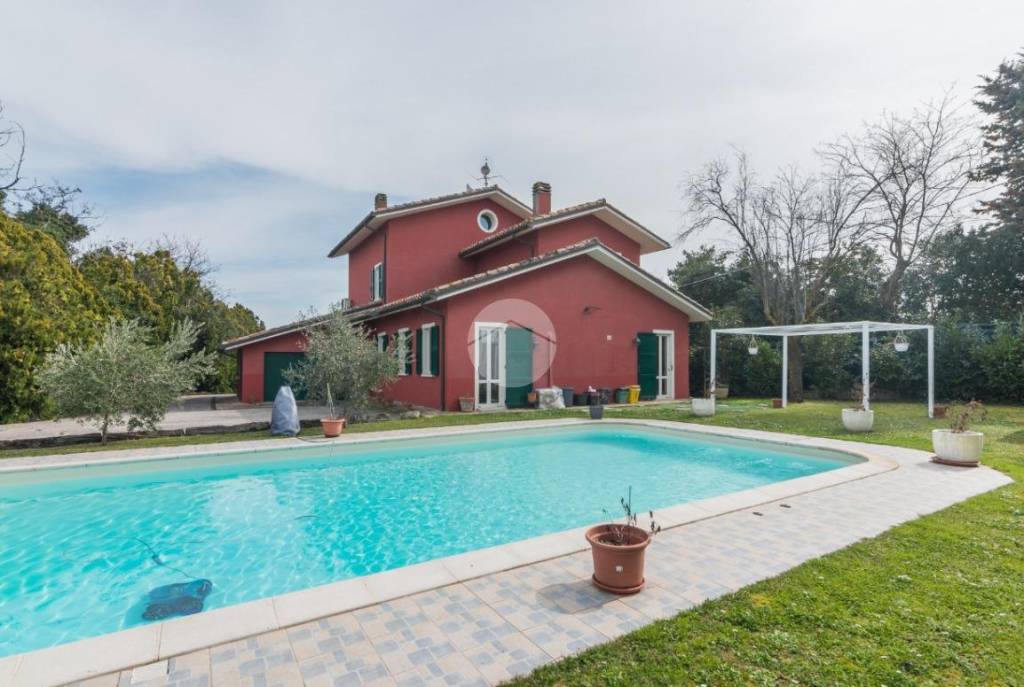 casa indipendente in vendita a Terre Roveresche in zona Piagge