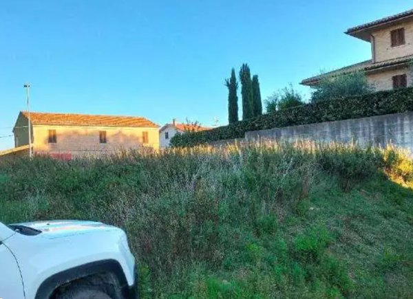 terreno edificabile in vendita a Terre Roveresche