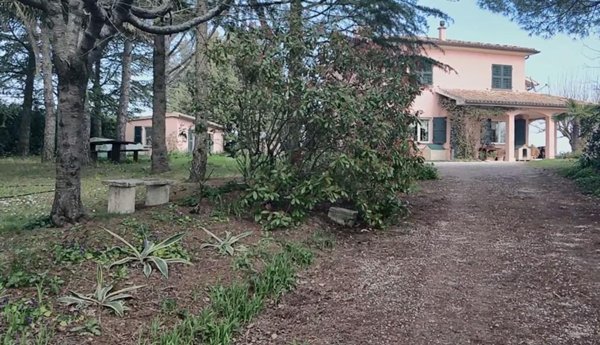 casa indipendente in vendita a Terre Roveresche