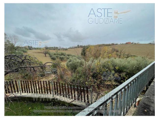 terreno agricolo in vendita a Terre Roveresche in zona Piagge