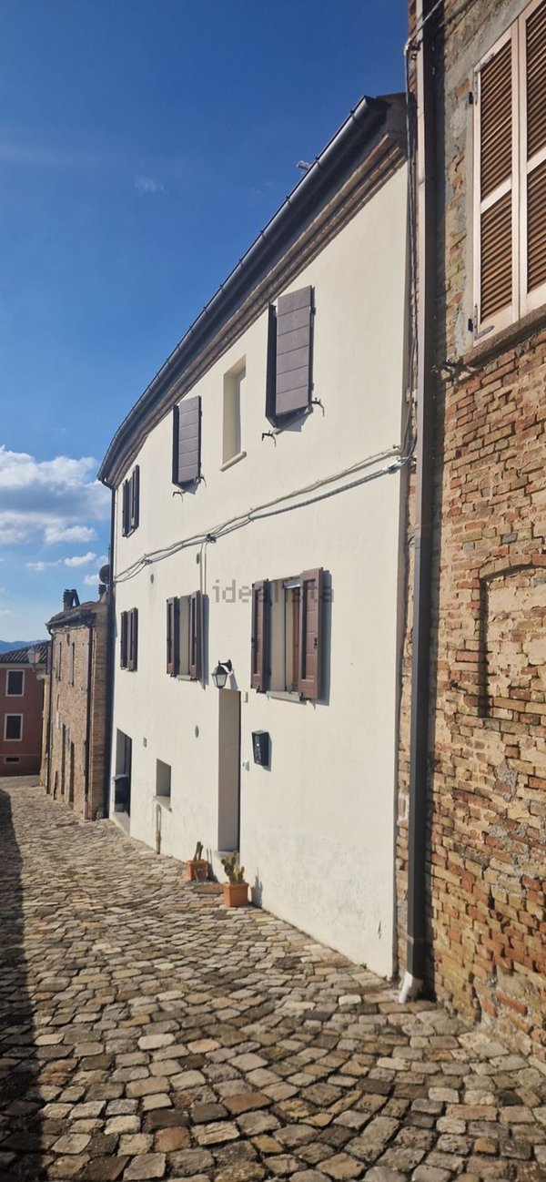 casa indipendente in vendita a Terre Roveresche in zona Barchi