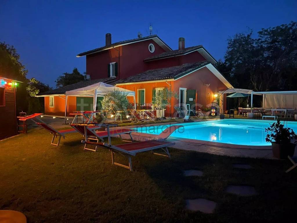 casa indipendente in vendita a Terre Roveresche in zona Piagge