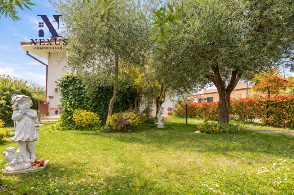 casa indipendente in vendita a Terre Roveresche in zona Orciano di Pesaro